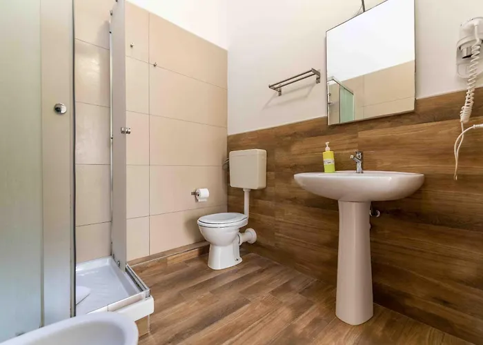 בית הארחה Center 3*