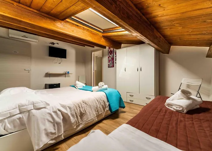 Center בית הארחה צ'פאלו