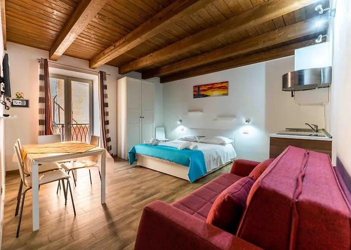 Center Гостьовий будинок 3*