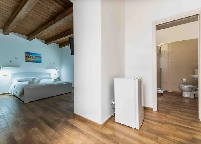 בית הארחה Center